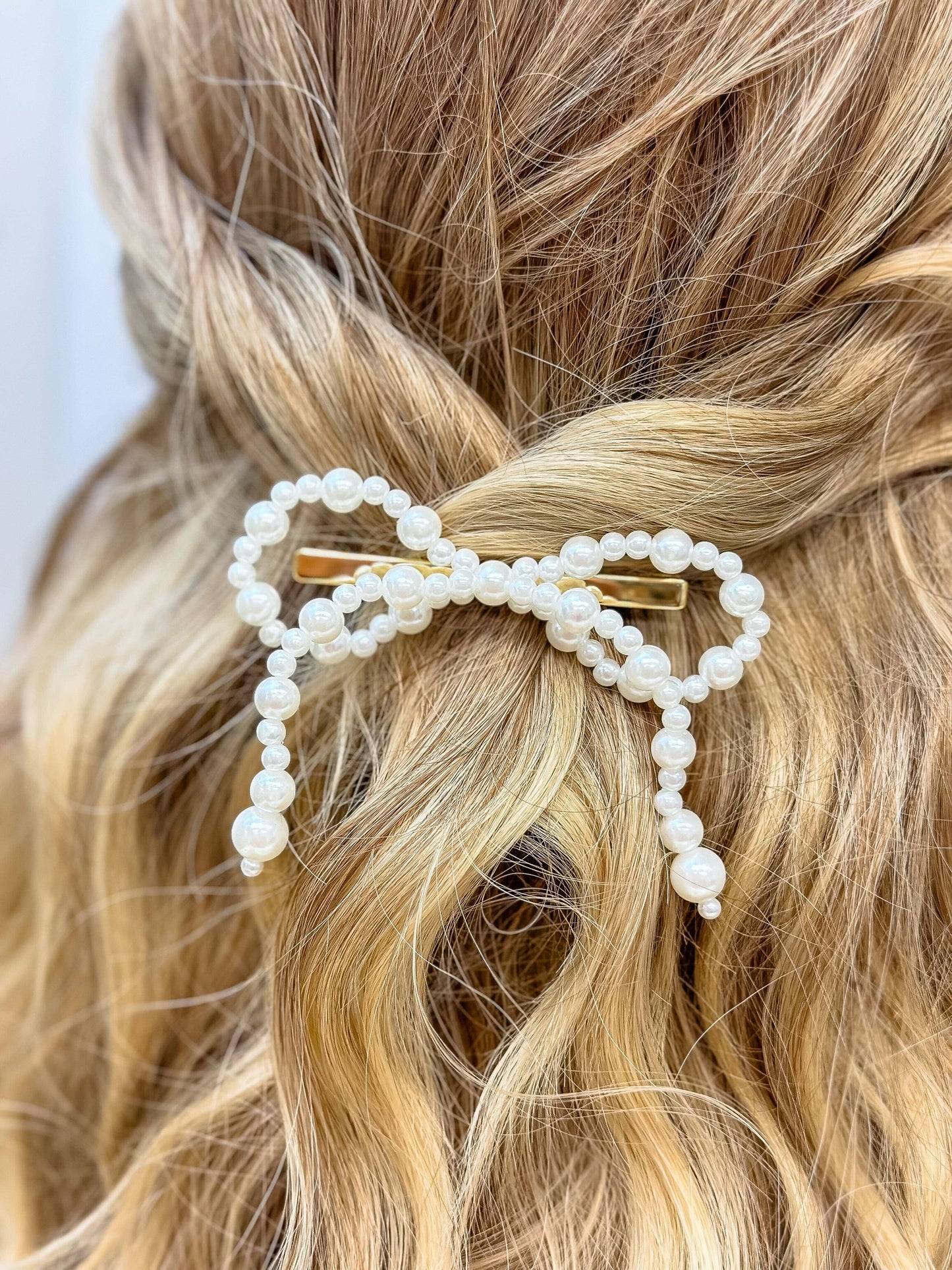 Pretty Pearl Barrette