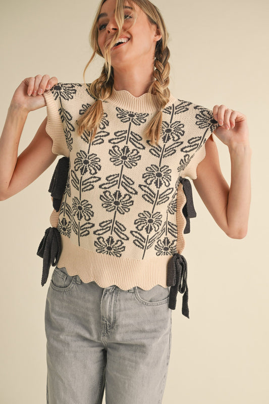 Scalloped Floral Sweater Vest